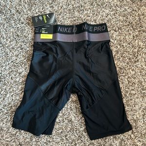NWT Nike Pro Hypercool Biker Shorts M